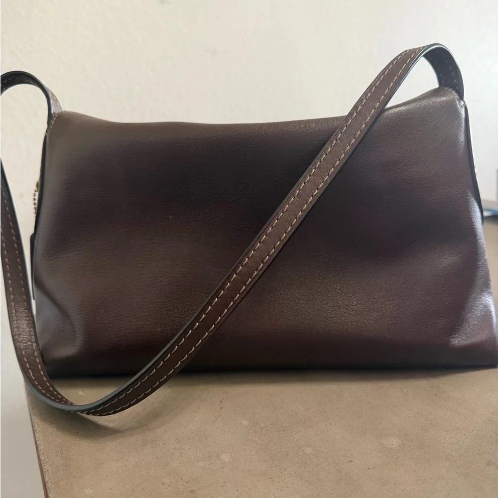 COACH maple Chelsea 30  Shoulder Bag with Gold Accent - Picture 5 of 11